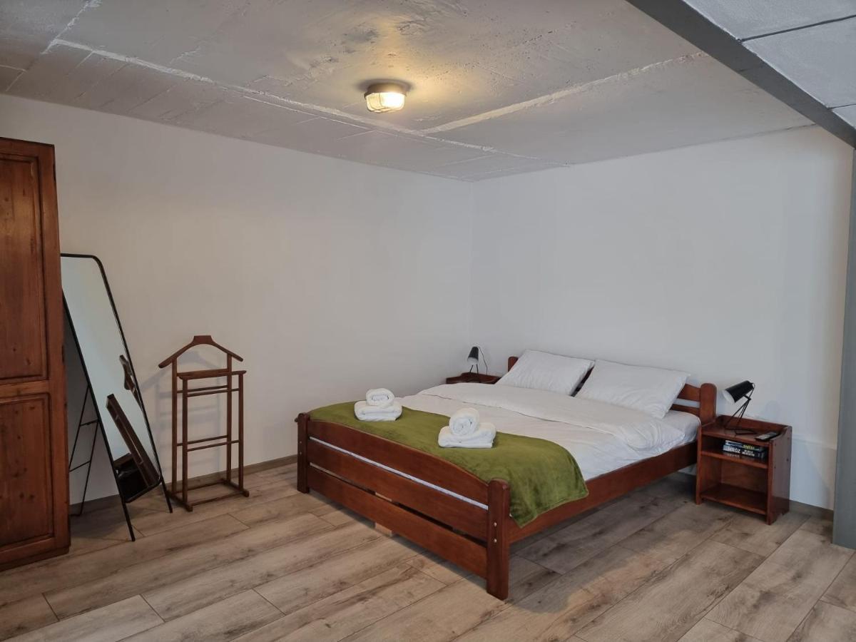 Appartement The Cozy Bunker à Sibiu Extérieur photo